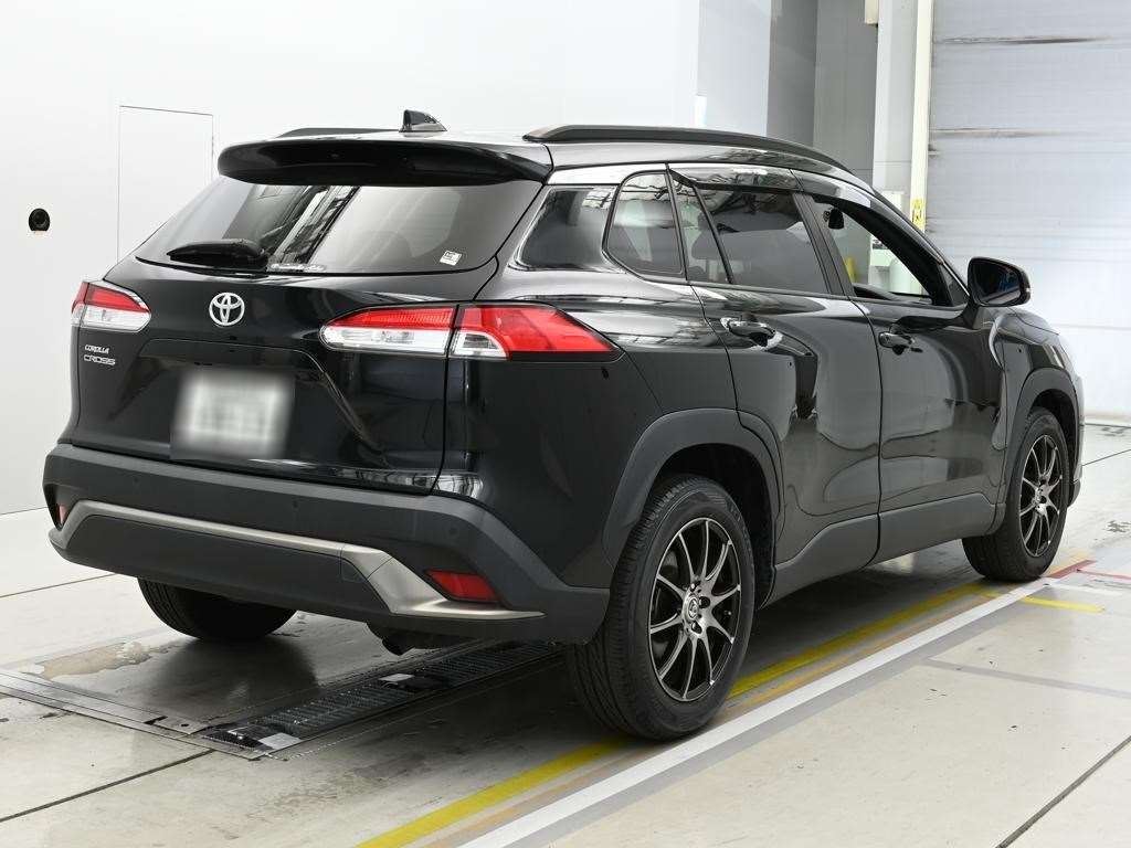 TOYOTA COROLLA CROSS