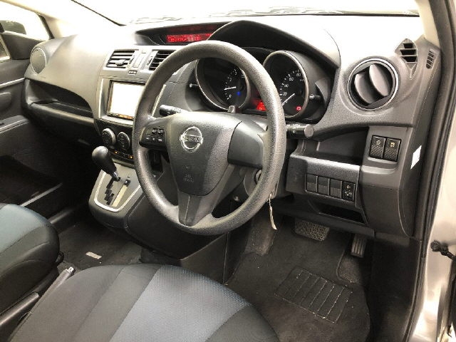 NISSAN LAFESTA