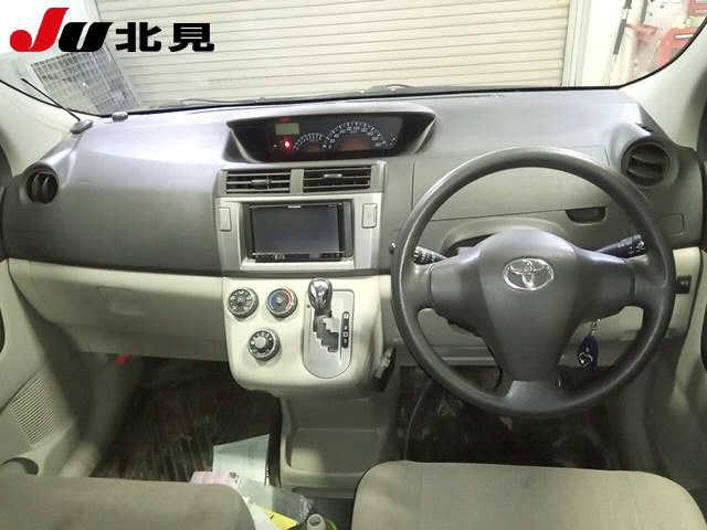 TOYOTA PASSO SETTE