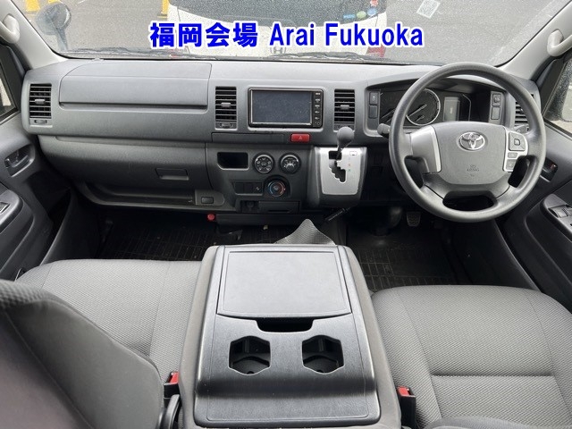 TOYOTA REGIUS ACE