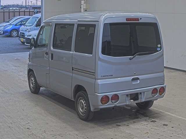 MITSUBISHI MINICAB