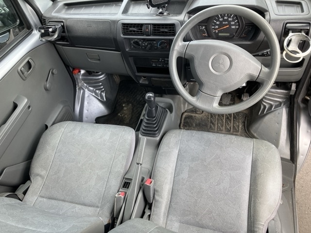 MITSUBISHI MINICAB