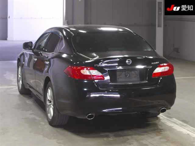 NISSAN FUGA
