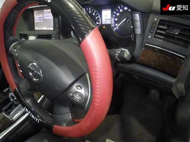 NISSAN FUGA