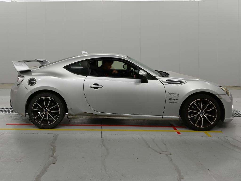 SUBARU BRZ