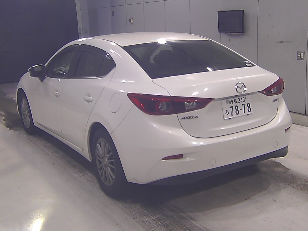 MAZDA AXELA