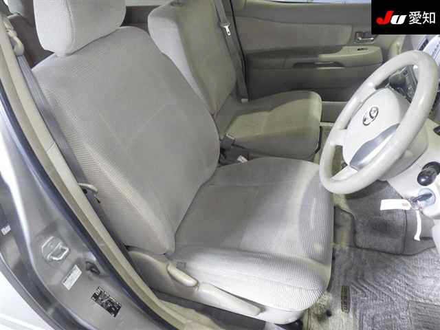 TOYOTA RAUM
