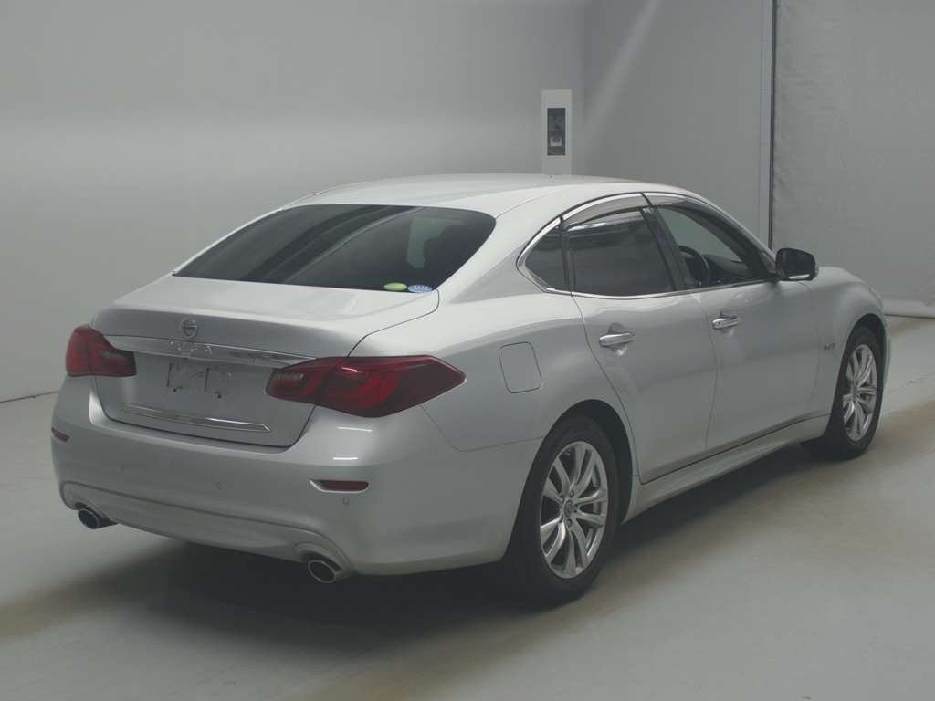 NISSAN FUGA