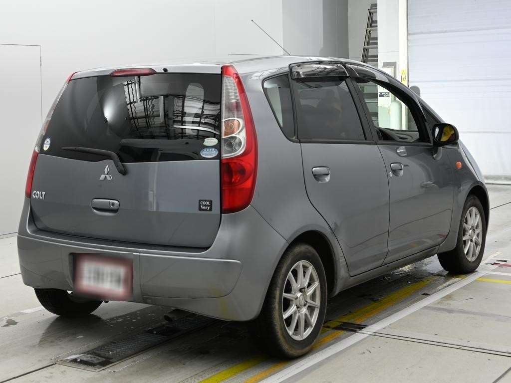 MITSUBISHI COLT