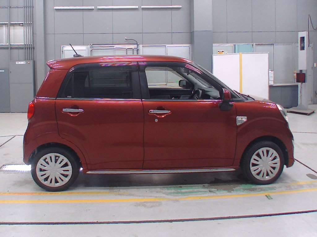 DAIHATSU CAST