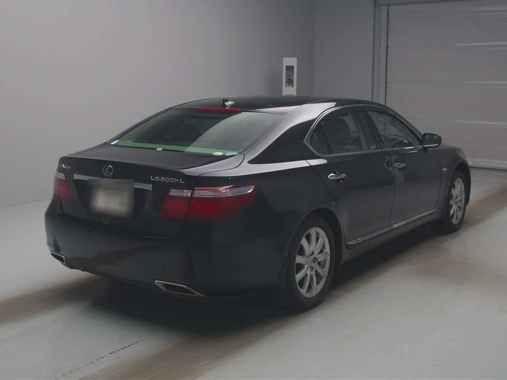 LEXUS LS600H