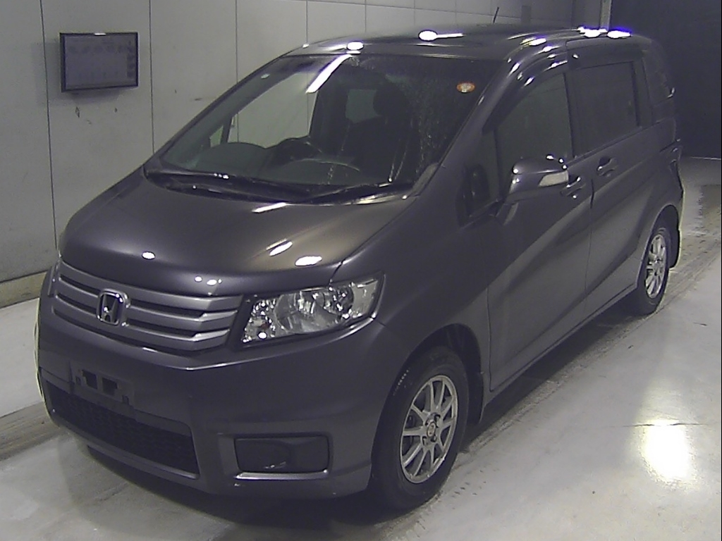 HONDA FREED SPIKE