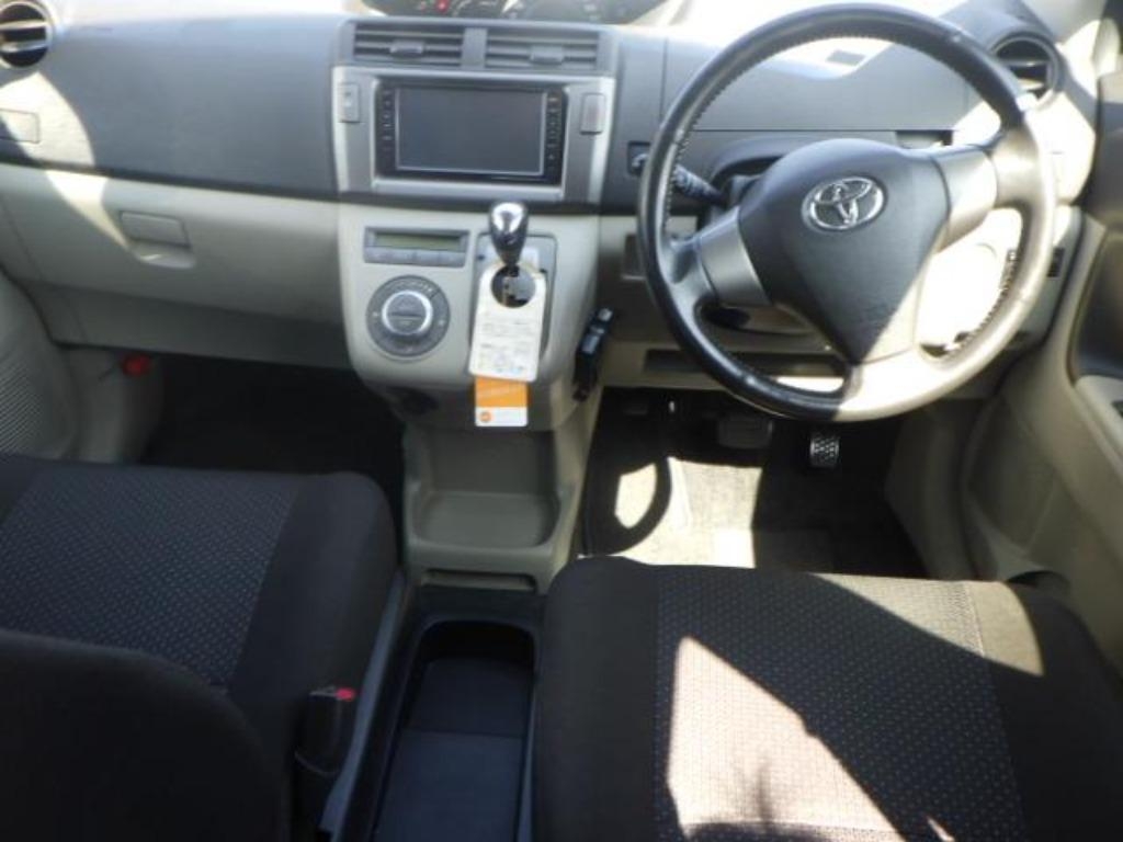 TOYOTA PASSO SETTE