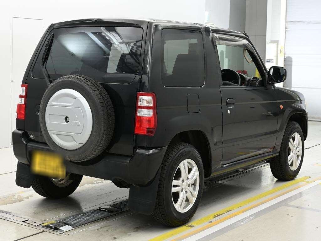 MITSUBISHI PAJERO MINI