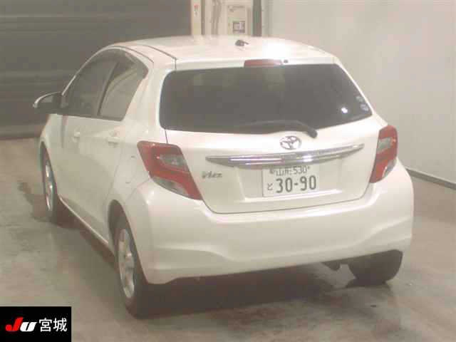 TOYOTA VITZ