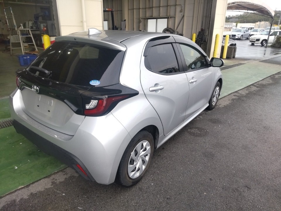 TOYOTA YARIS