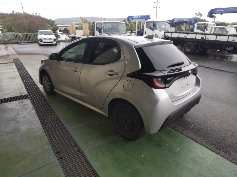 TOYOTA YARIS