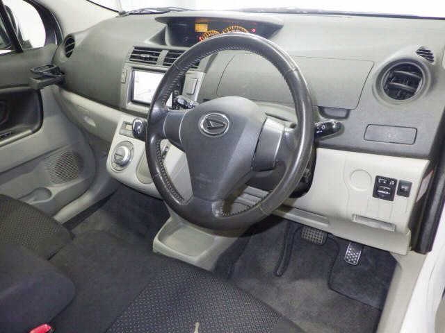 DAIHATSU BOON LUMINAS