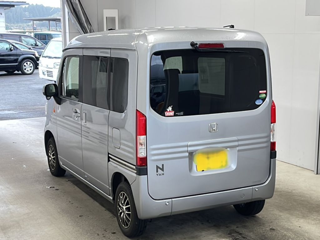 HONDA N-VAN