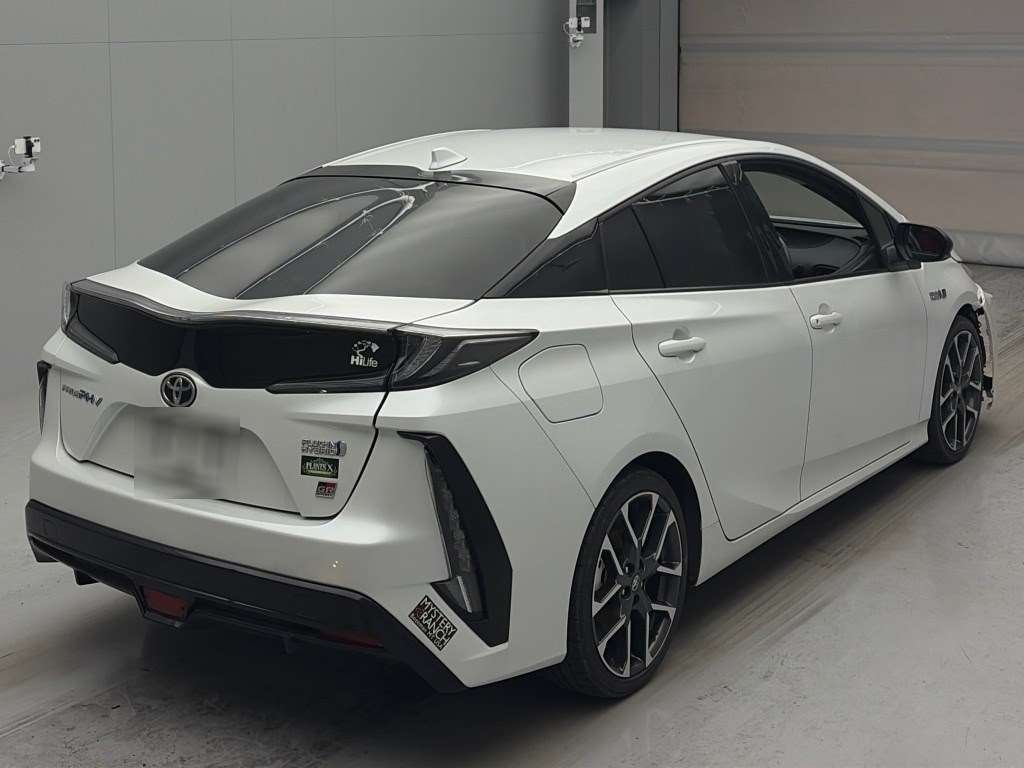 TOYOTA PRIUS PHV