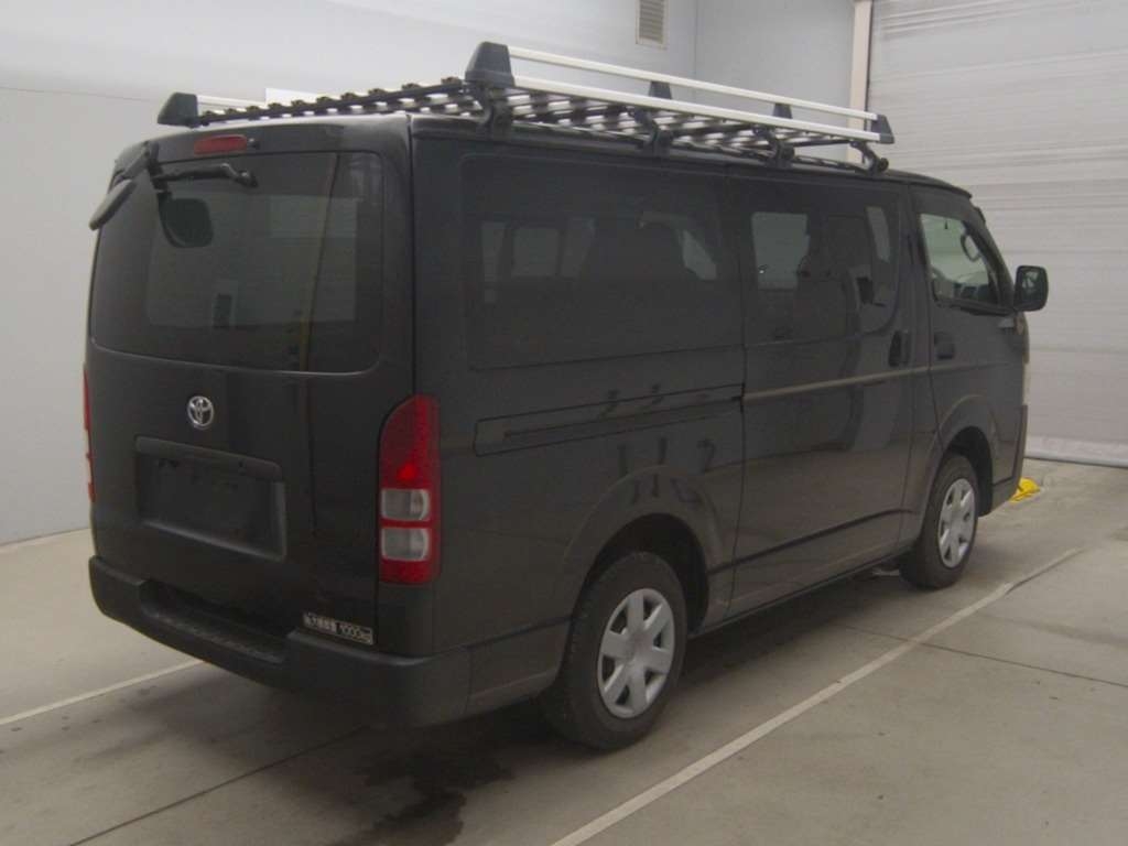 TOYOTA REGIUS ACE
