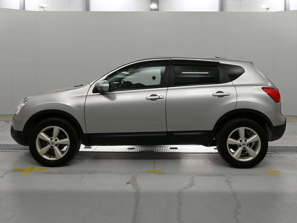 NISSAN DUALIS