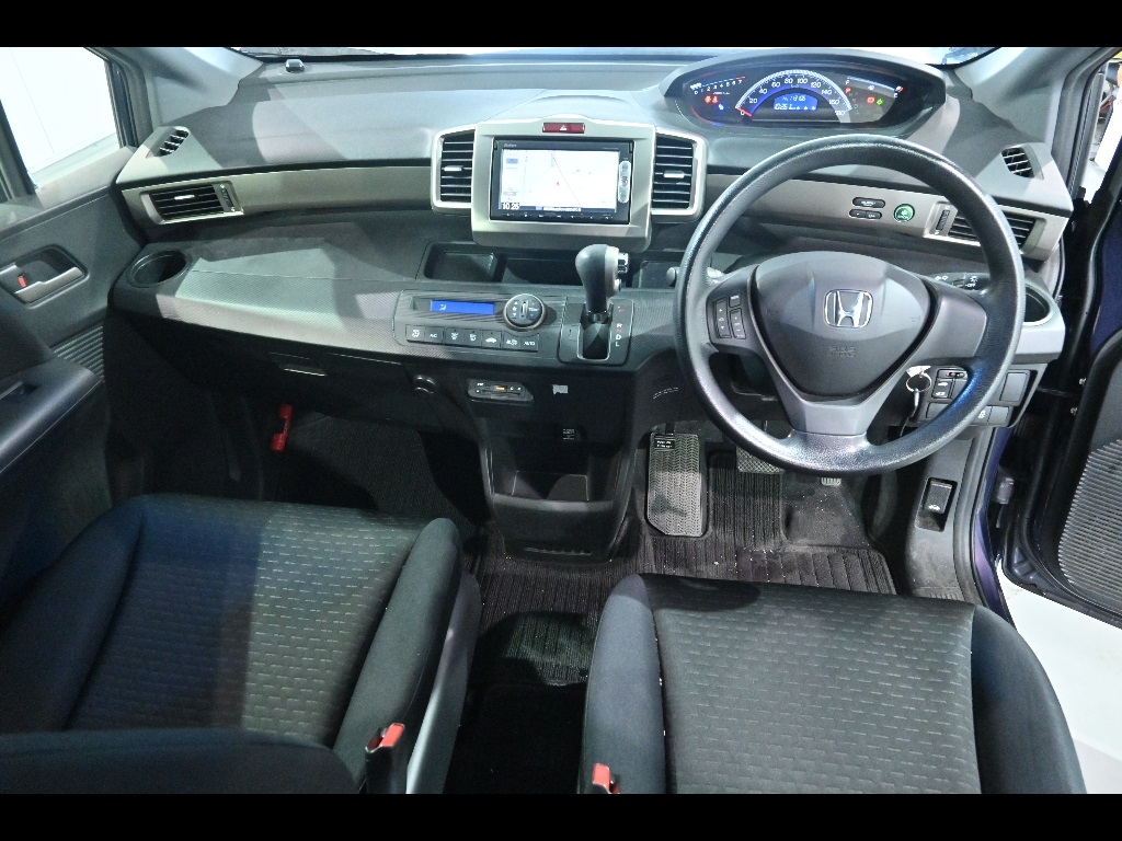 HONDA FREED SPIKE