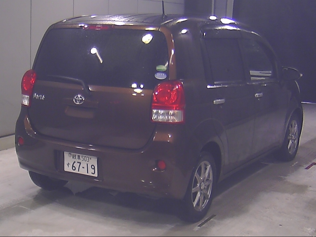 TOYOTA PORTE