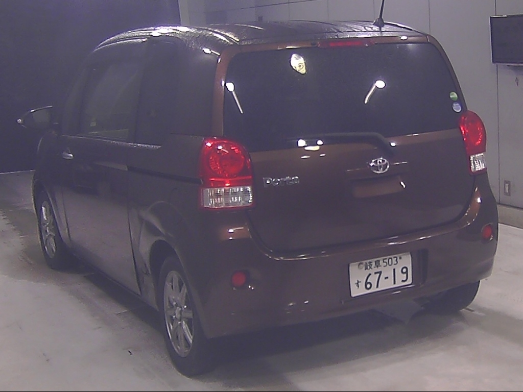 TOYOTA PORTE
