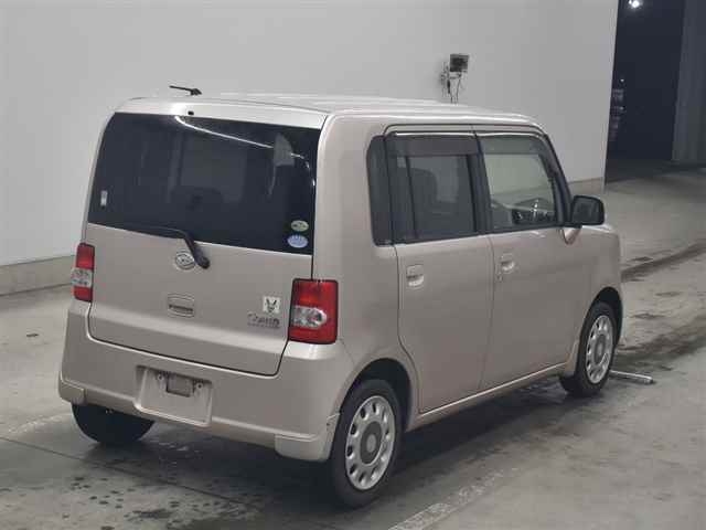 DAIHATSU MOVE CONTE