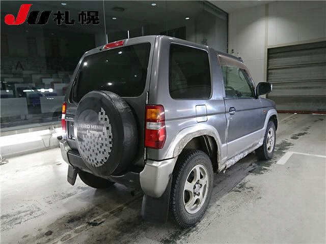 MITSUBISHI PAJERO MINI