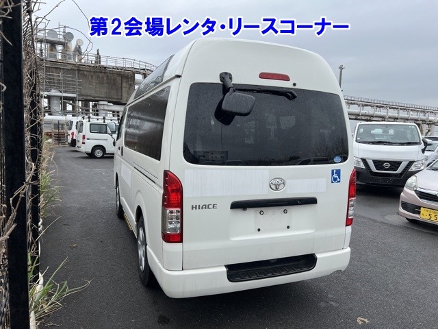 TOYOTA REGIUS ACE