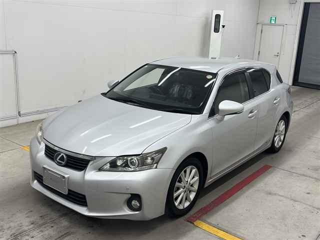LEXUS CT200H