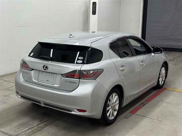 LEXUS CT200H