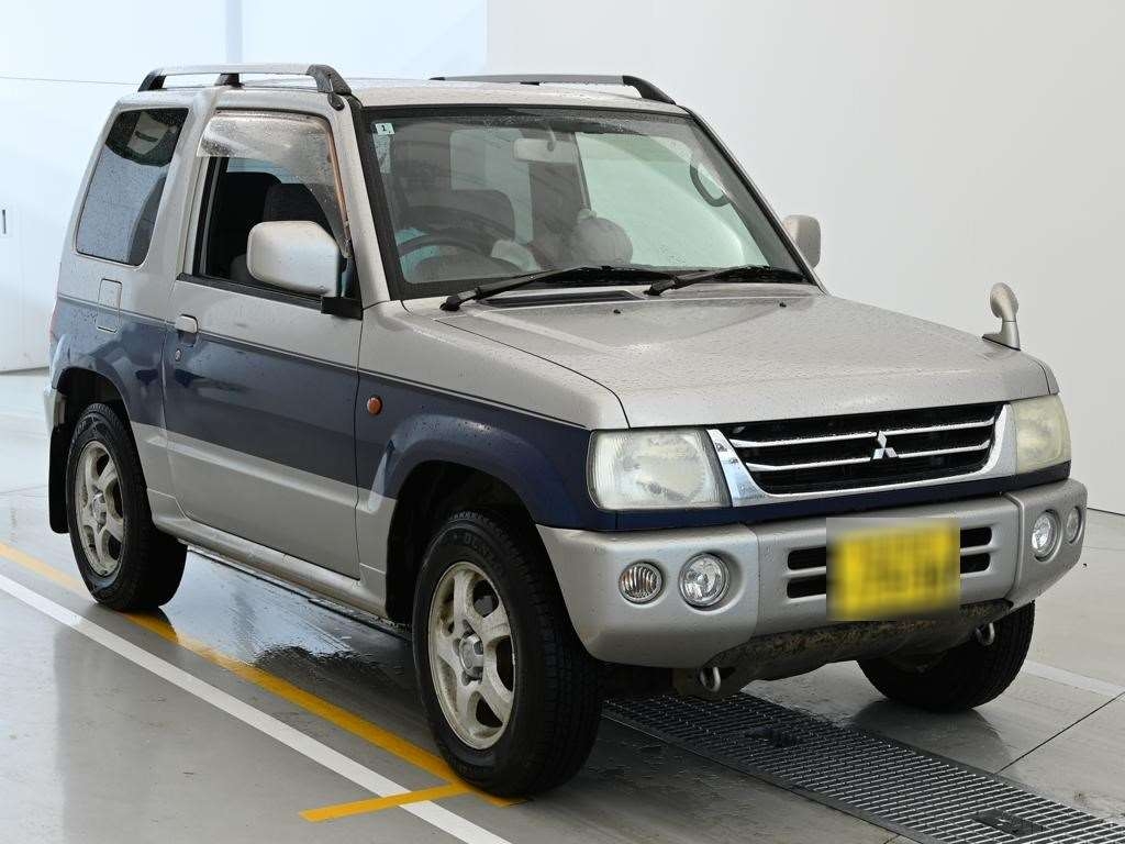 MITSUBISHI PAJERO MINI
