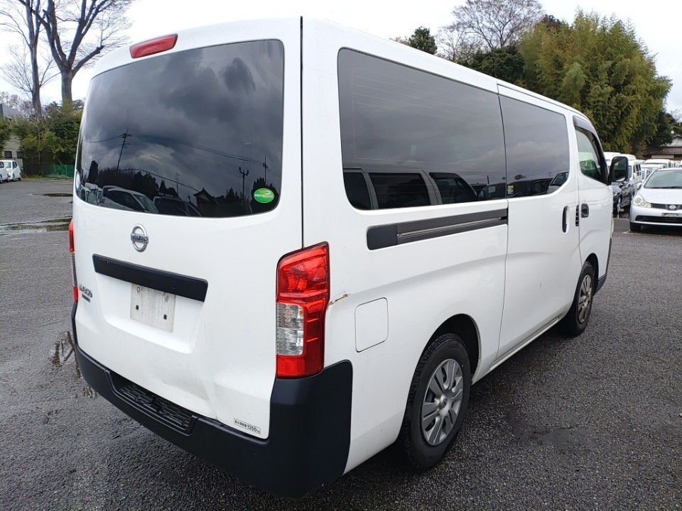 NISSAN NV350 CARAVAN