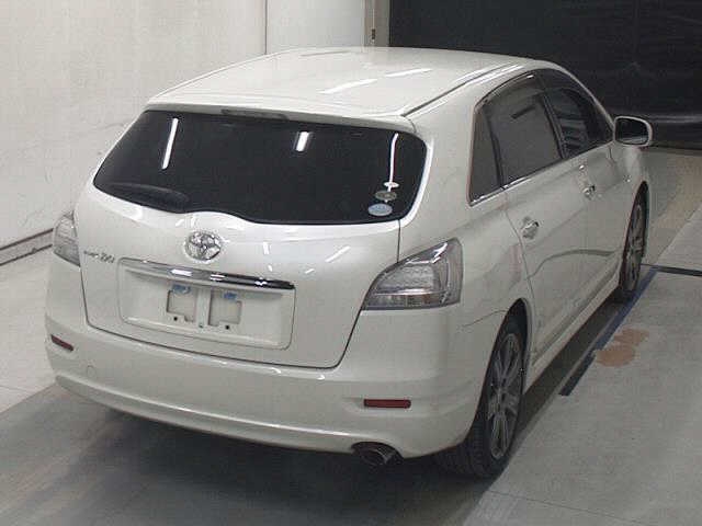 TOYOTA MARK X ZIO