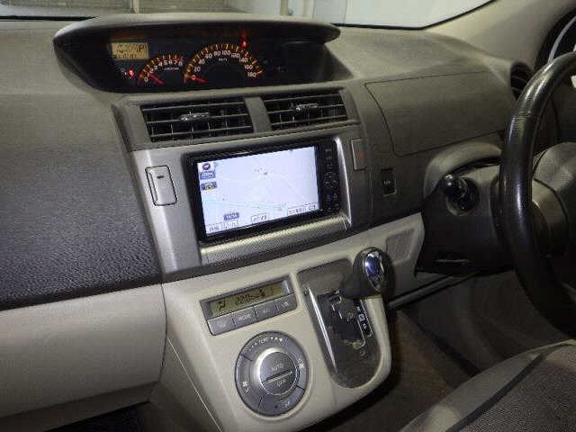 TOYOTA PASSO SETTE