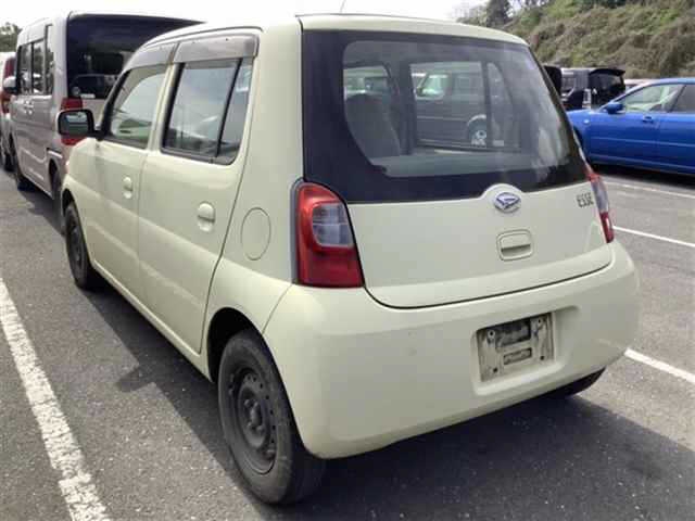 DAIHATSU ESSE