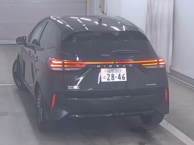 NISSAN AURA