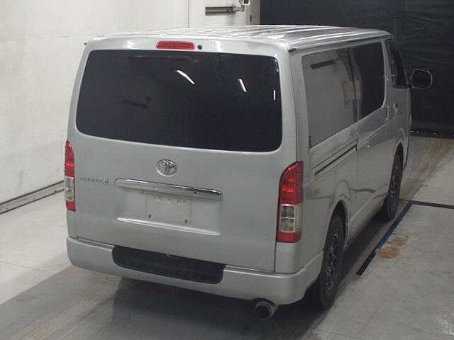 TOYOTA REGIUS ACE
