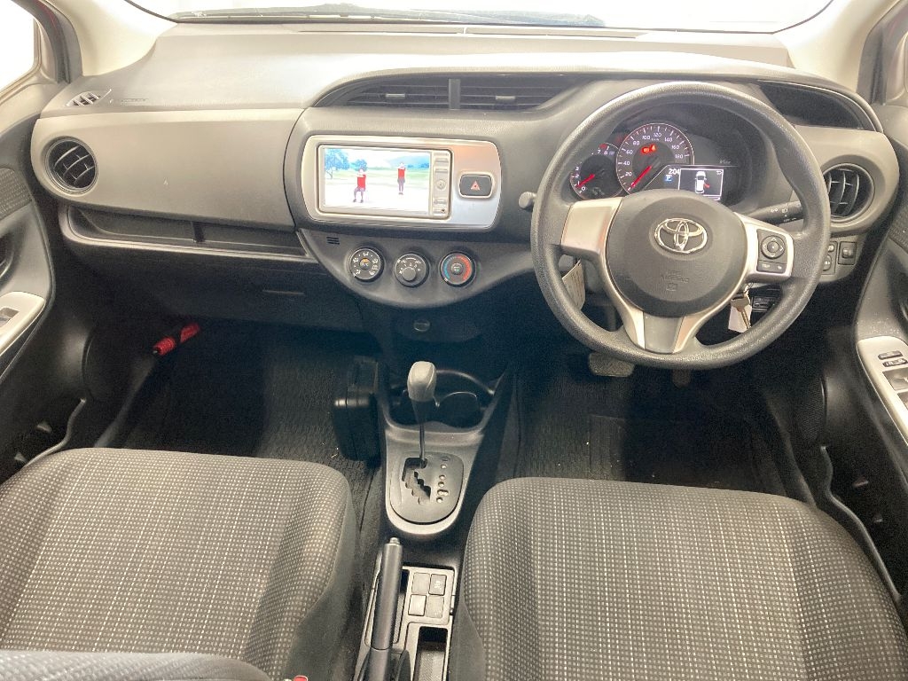 TOYOTA VITZ