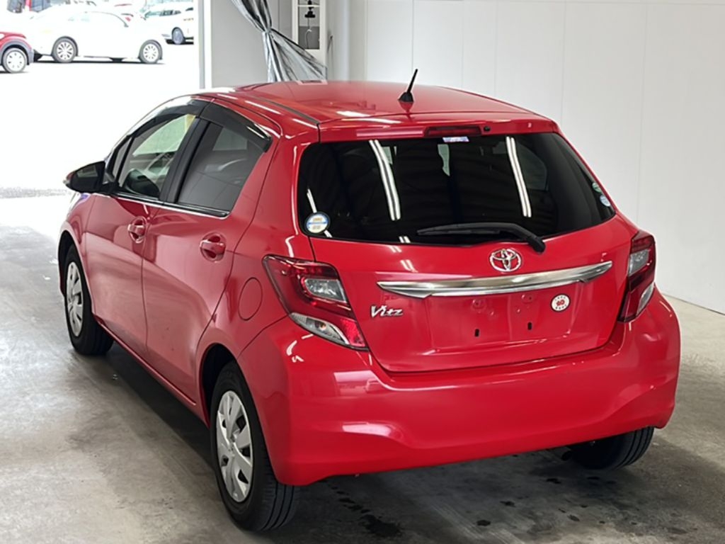 TOYOTA VITZ