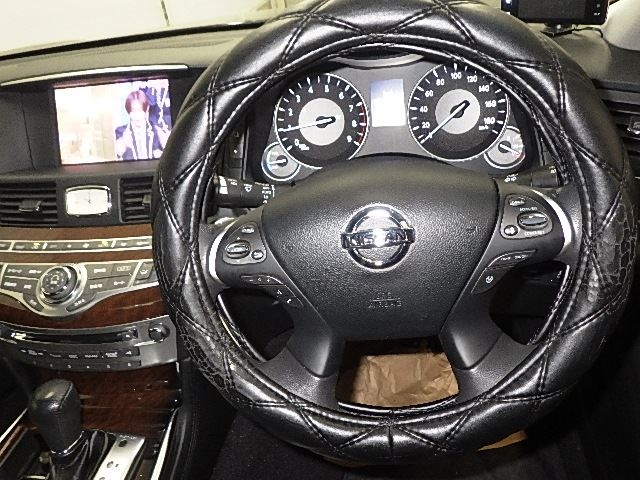 NISSAN FUGA