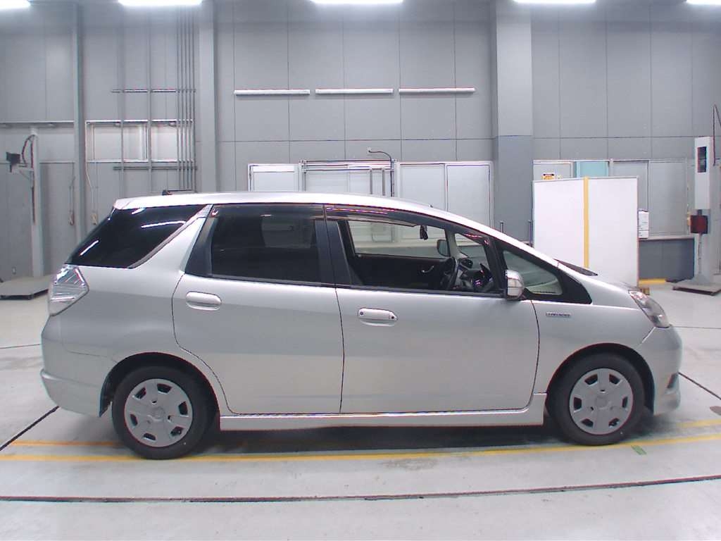 HONDA FIT SHUTTLE
