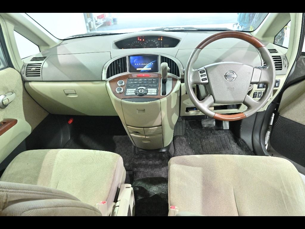 NISSAN PRESAGE