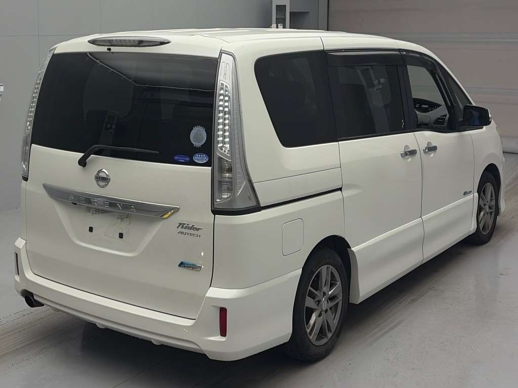 NISSAN SERENA