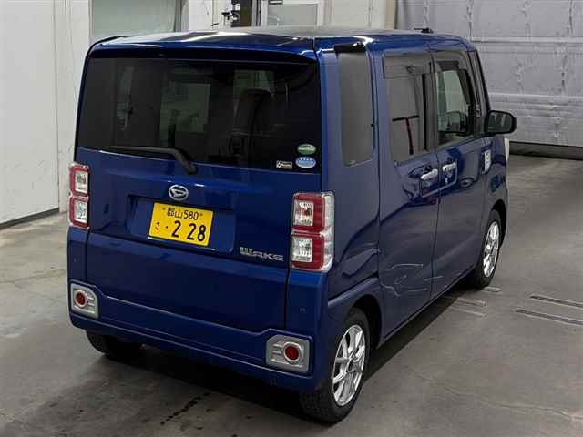 DAIHATSU WAKE