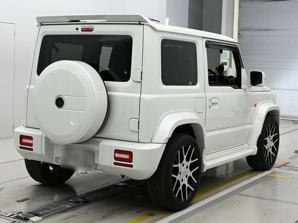 SUZUKI JIMNY SIERRA