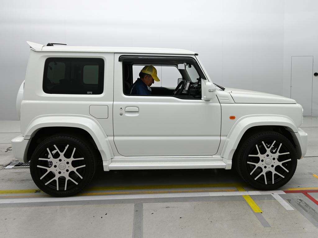 SUZUKI JIMNY SIERRA